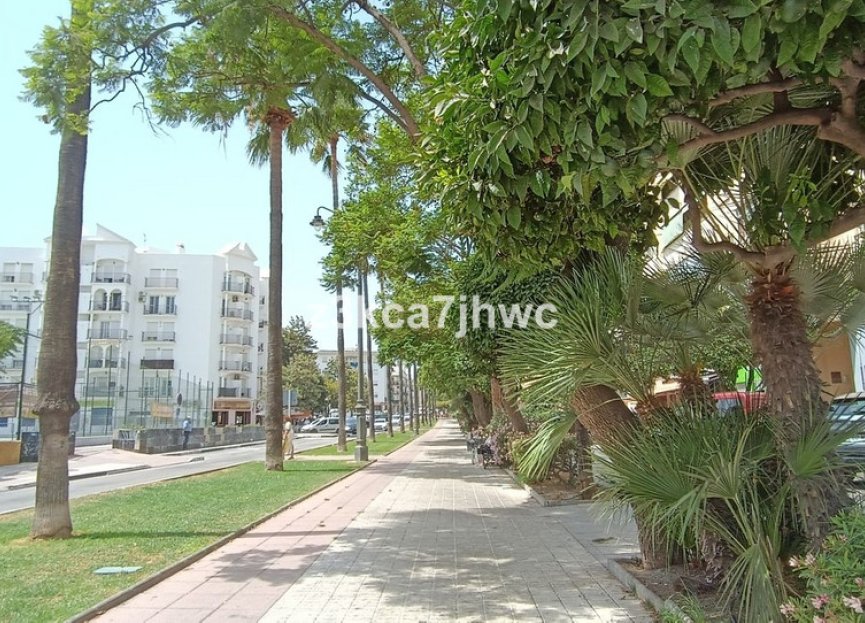 Resale - Ground floor apartment - Estepona - Estepona Centro