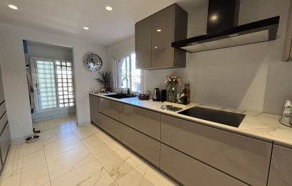 Resale - Apartment - Middle Floor Apartment - Marbella - San Pedro De Alcantara