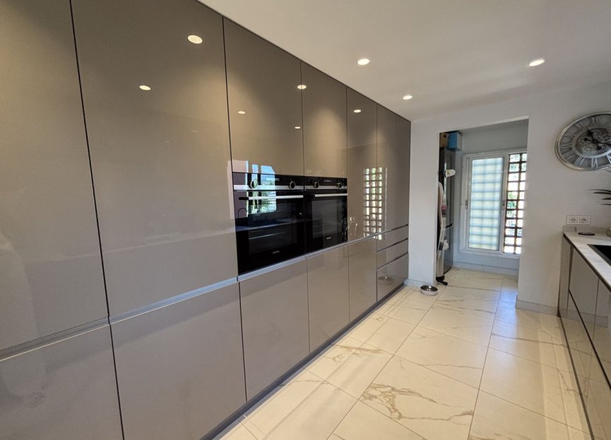 Resale - Apartment - Middle Floor Apartment - Marbella - San Pedro De Alcantara