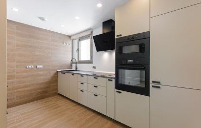 Resale - Apartment - Middle Floor Apartment - Marbella - Marbella Centro