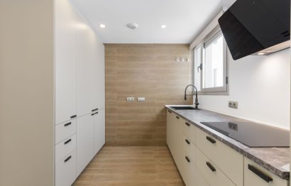 Resale - Apartment - Middle Floor Apartment - Marbella - Marbella Centro