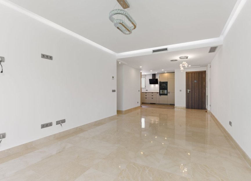 Resale - Apartment - Middle Floor Apartment - Marbella - Marbella Centro