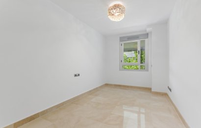 Resale - Apartment - Middle Floor Apartment - Marbella - Marbella Centro