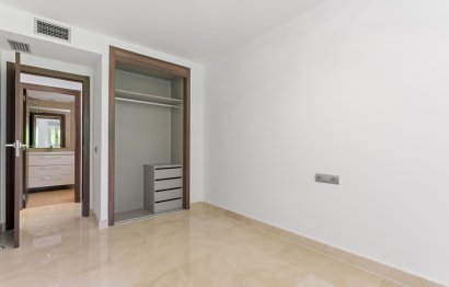 Resale - Apartment - Middle Floor Apartment - Marbella - Marbella Centro