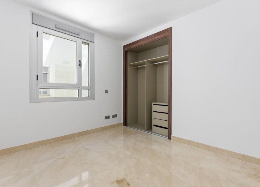 Resale - Apartment - Middle Floor Apartment - Marbella - Marbella Centro