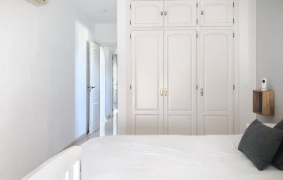 Resale - Apartment - Middle Floor Apartment - Estepona - Bel Air