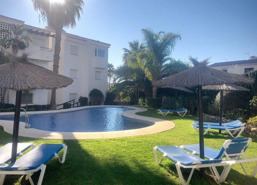 Resale - Apartment - Middle Floor Apartment - Estepona - Bel Air