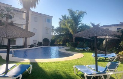 Resale - Apartment - Middle Floor Apartment - Estepona - Bel Air