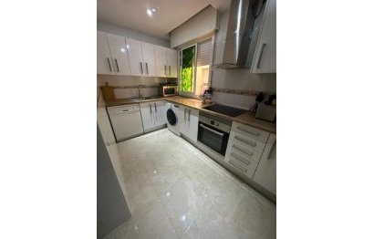 Resale - Ground floor apartment - Marbella - Nueva Andalucia