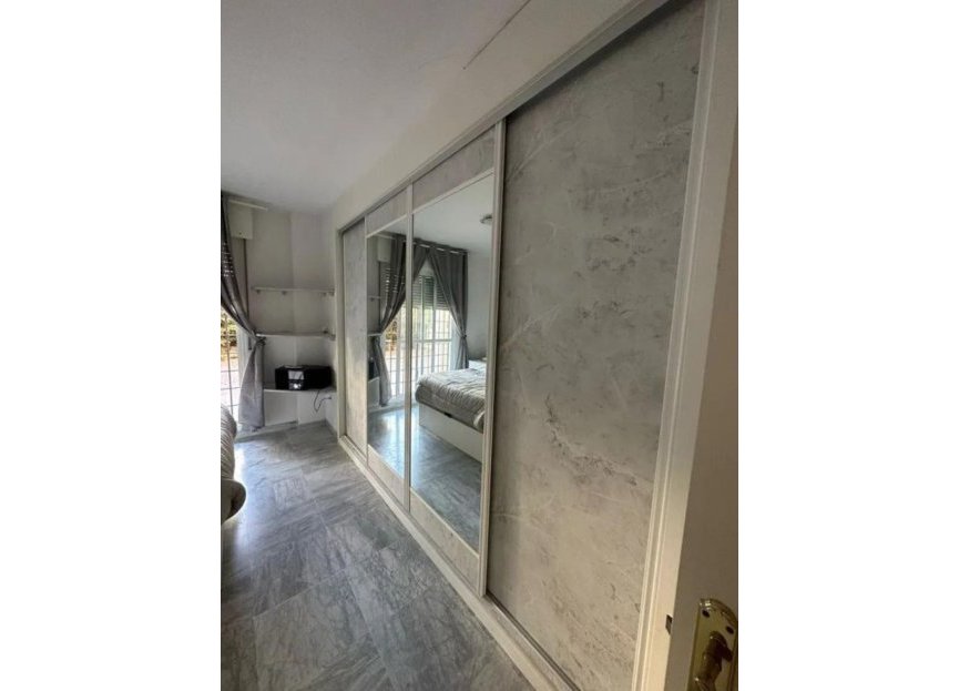 Resale - Ground floor apartment - Marbella - Nueva Andalucia