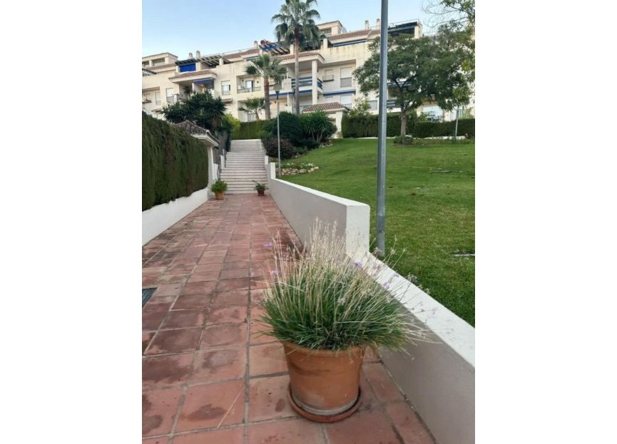 Resale - Ground floor apartment - Marbella - Nueva Andalucia