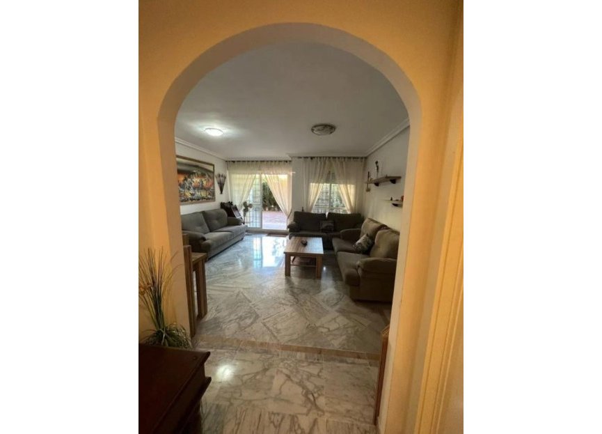 Resale - Ground floor apartment - Marbella - Nueva Andalucia