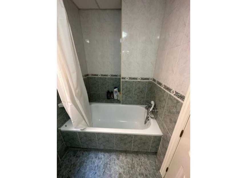 Resale - Ground floor apartment - Marbella - Nueva Andalucia