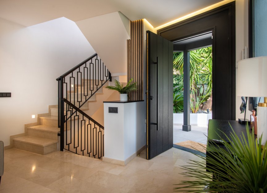 Resale - House - Detached Villa - Benahavís - La Quinta