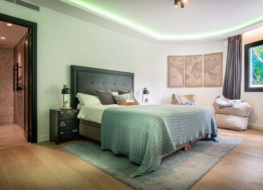 Resale - House - Detached Villa - Benahavís - La Quinta