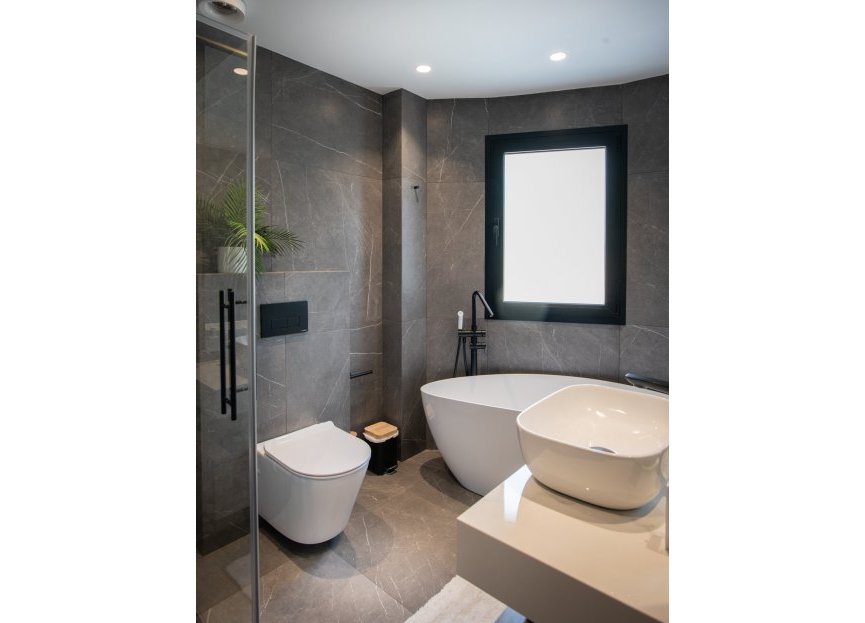 Resale - House - Detached Villa - Benahavís - La Quinta