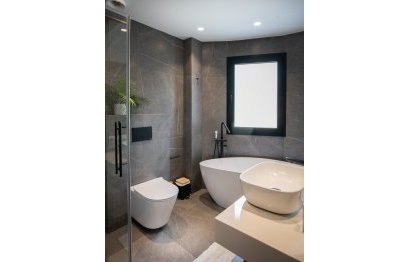 Resale - House - Detached Villa - Benahavís - La Quinta