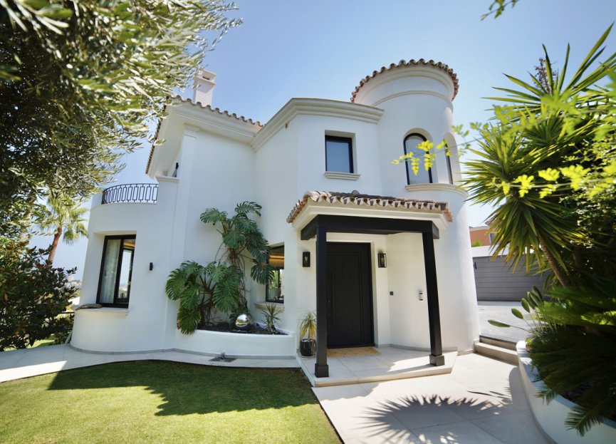 Resale - House - Detached Villa - Benahavís - La Quinta