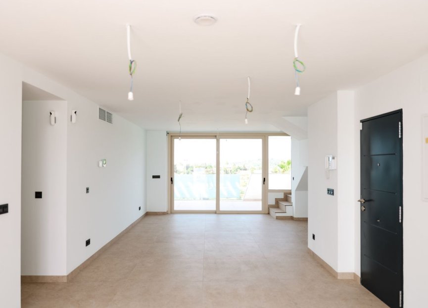 Resale - Apartment - Penthouse - Estepona - Selwo