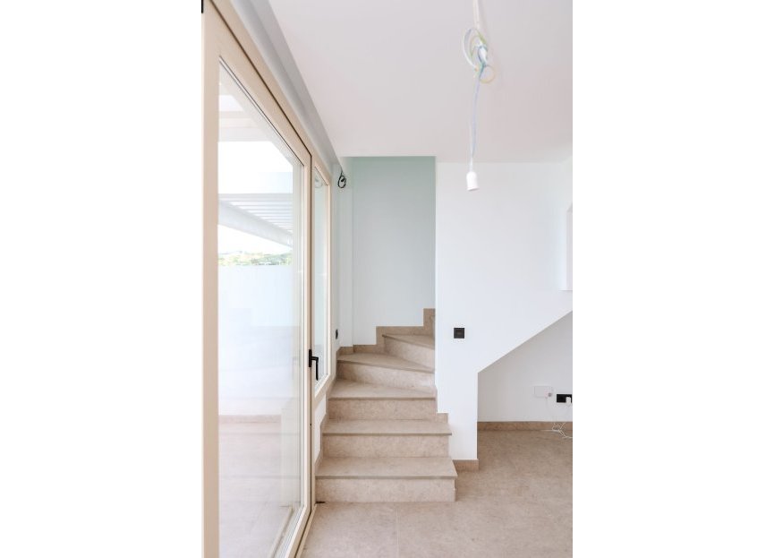 Resale - Apartment - Penthouse - Estepona - Selwo