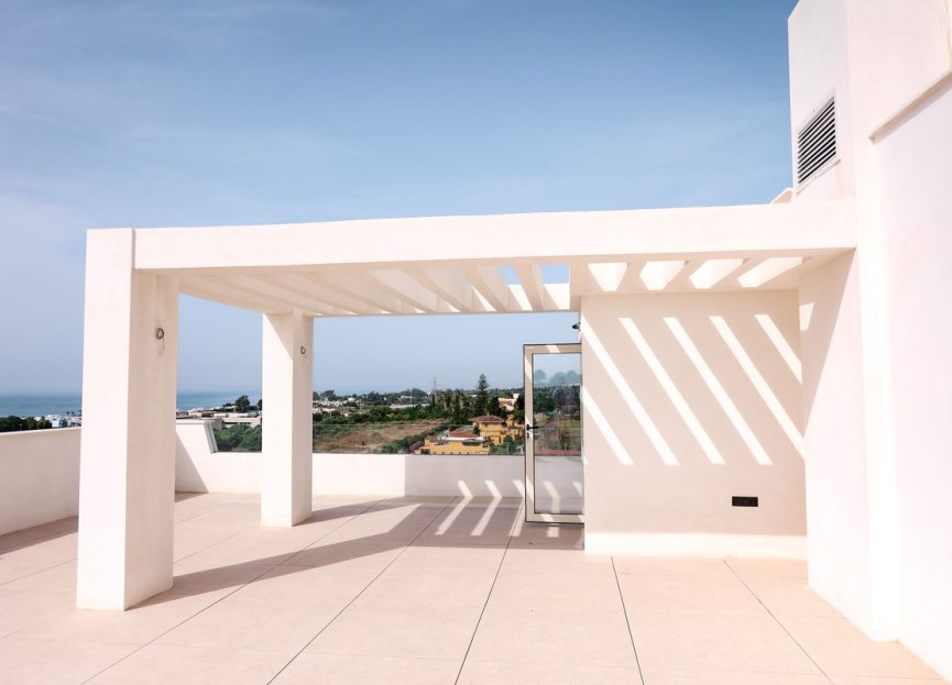 Resale - Apartment - Penthouse - Estepona - Selwo