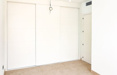 Resale - Apartment - Penthouse - Estepona - Selwo