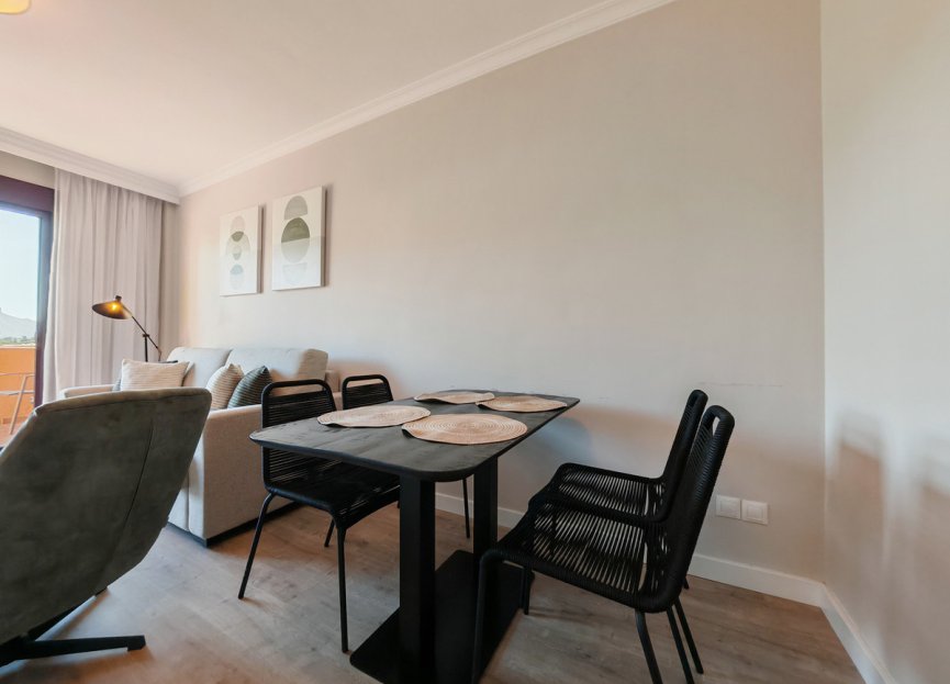 Reventa - Apartment - Middle Floor Apartment - Benahavís - Benahavís Centro