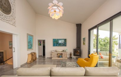 Resale - House - Detached Villa - Marbella - La Mairena