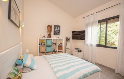 Resale - House - Detached Villa - Marbella - La Mairena