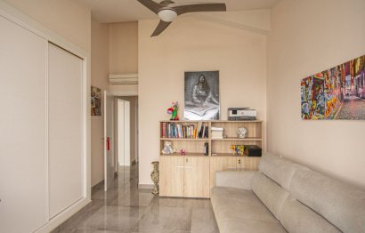 Resale - House - Detached Villa - Marbella - La Mairena