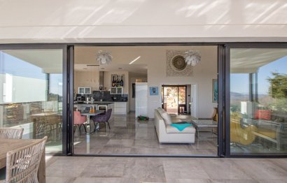 Resale - House - Detached Villa - Marbella - La Mairena