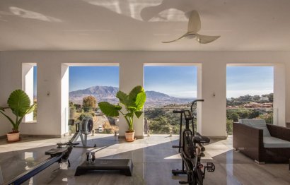 Resale - House - Detached Villa - Marbella - La Mairena