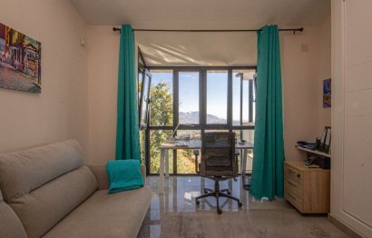 Resale - House - Detached Villa - Marbella - La Mairena