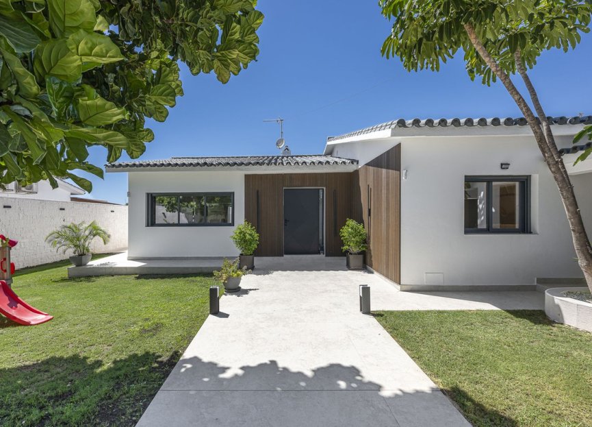 Resale - House - Detached Villa - Estepona - New Golden Mile