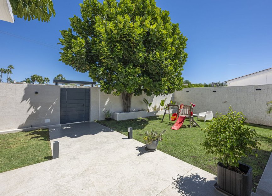 Resale - House - Detached Villa - Estepona - New Golden Mile