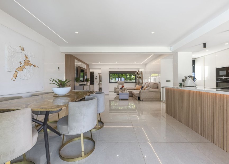 Resale - House - Detached Villa - Estepona - New Golden Mile