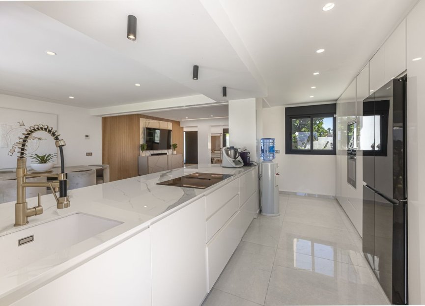 Resale - House - Detached Villa - Estepona - New Golden Mile