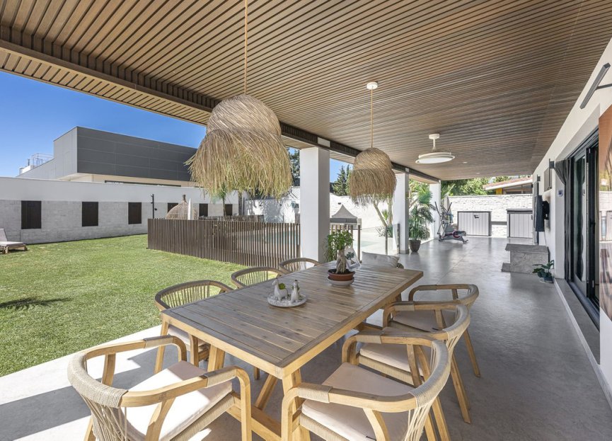 Resale - House - Detached Villa - Estepona - New Golden Mile