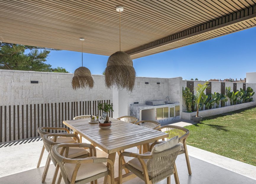 Resale - House - Detached Villa - Estepona - New Golden Mile