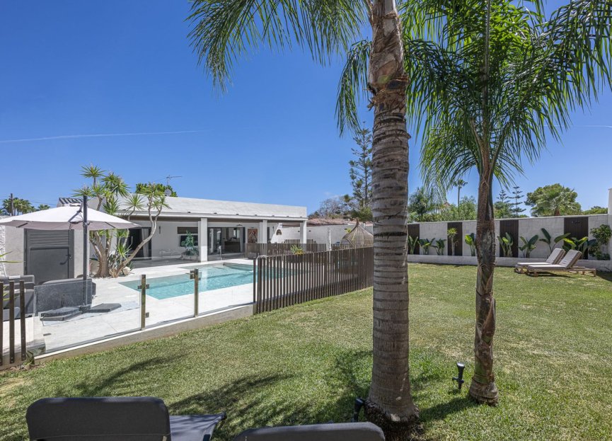 Resale - House - Detached Villa - Estepona - New Golden Mile