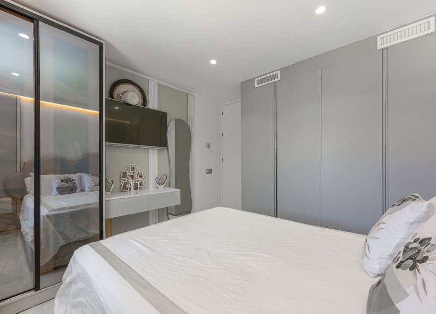 Resale - House - Detached Villa - Estepona - New Golden Mile