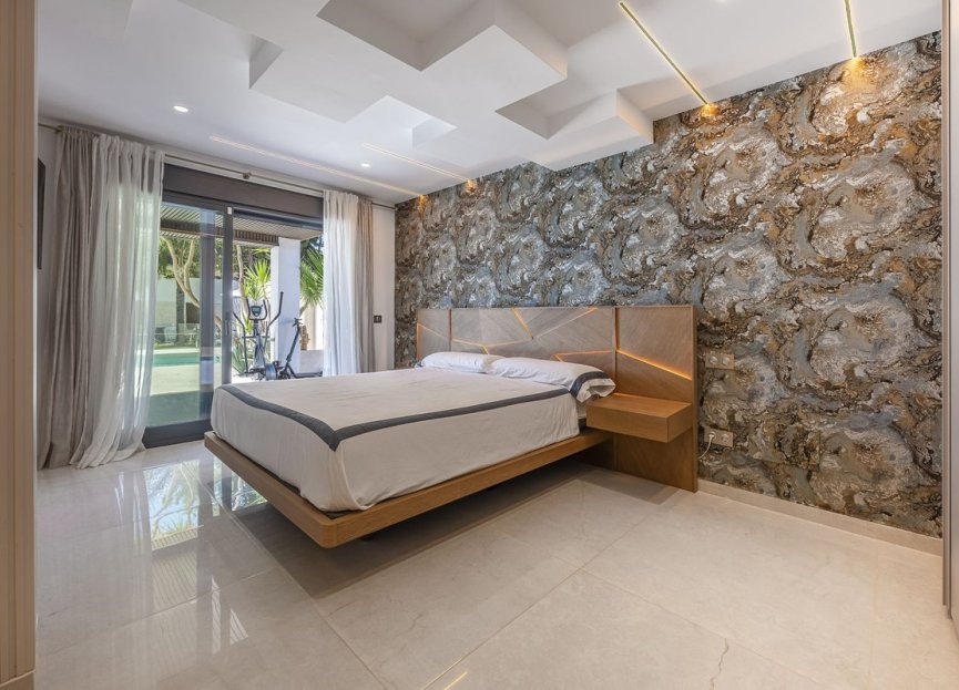 Resale - House - Detached Villa - Estepona - New Golden Mile