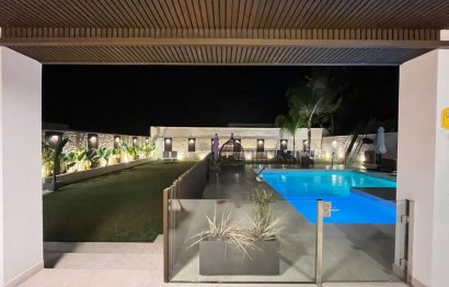 Resale - House - Detached Villa - Estepona - New Golden Mile