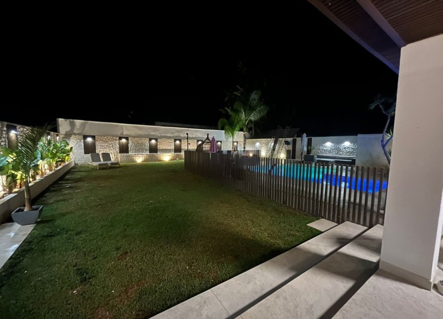 Resale - House - Detached Villa - Estepona - New Golden Mile