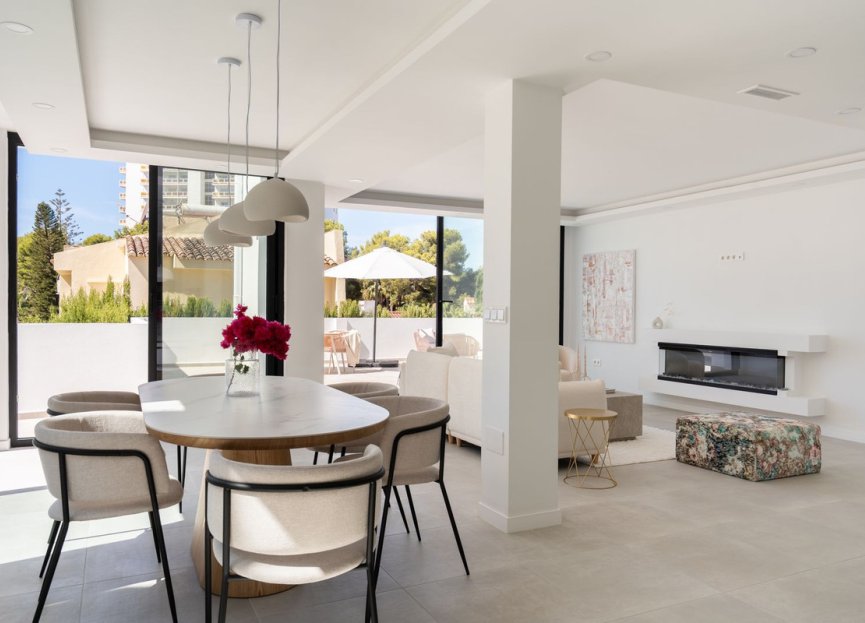 Resale - House - Detached Villa - Marbella - Nueva Andalucia