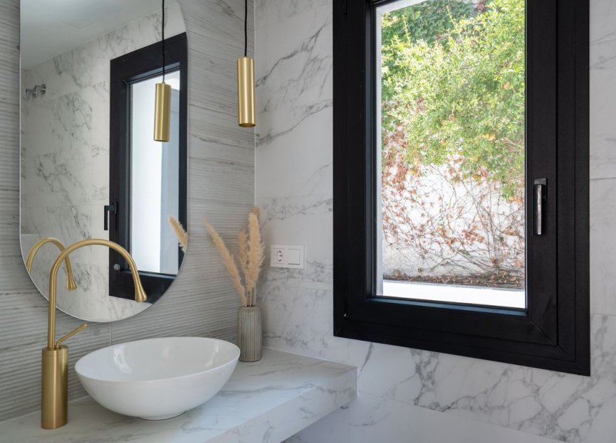 Resale - House - Detached Villa - Marbella - Nueva Andalucia