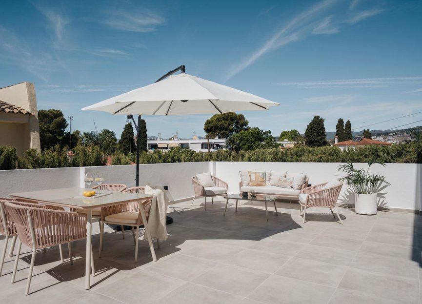 Resale - House - Detached Villa - Marbella - Nueva Andalucia