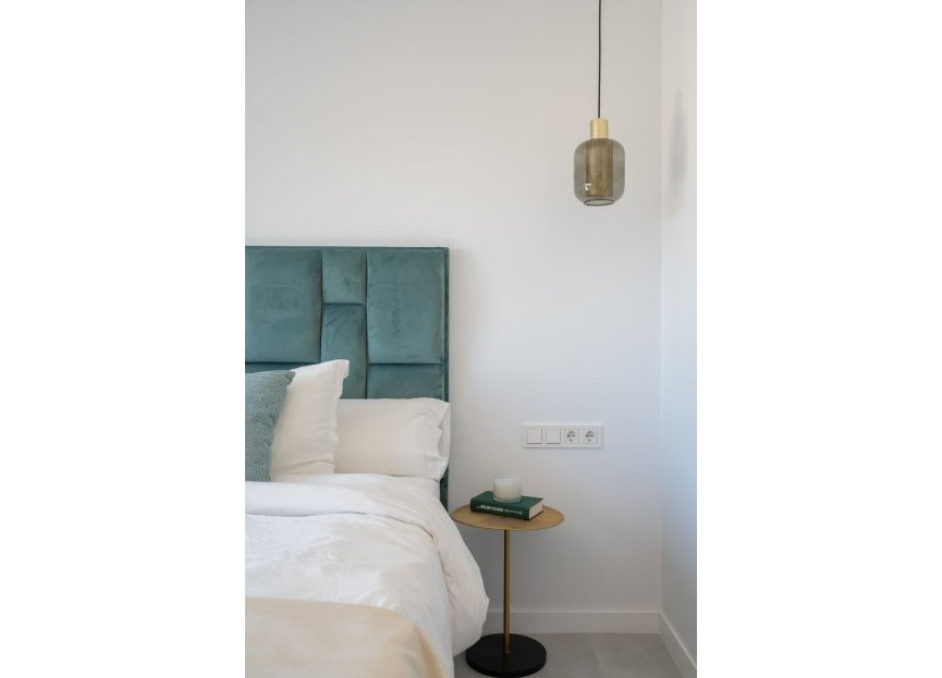 Resale - House - Detached Villa - Marbella - Nueva Andalucia