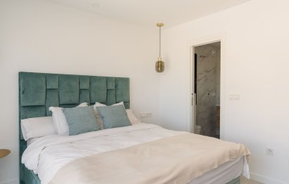 Resale - House - Detached Villa - Marbella - Nueva Andalucia