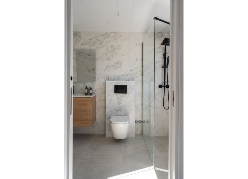 Resale - House - Detached Villa - Marbella - Nueva Andalucia